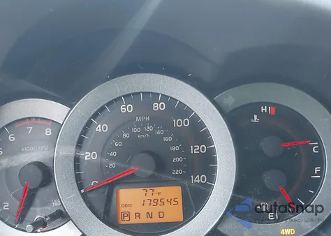 2012 Toyota Rav4 z USA, uszkodzony, nr VIN JTMJF4DV2C5055928